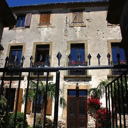 La Grande Maison Couette-café 3*