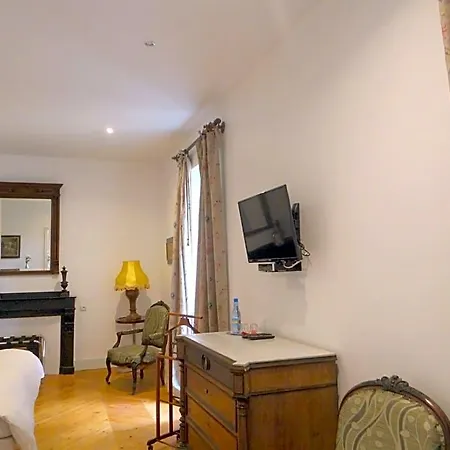 Couette-café La Grande Maison 3*